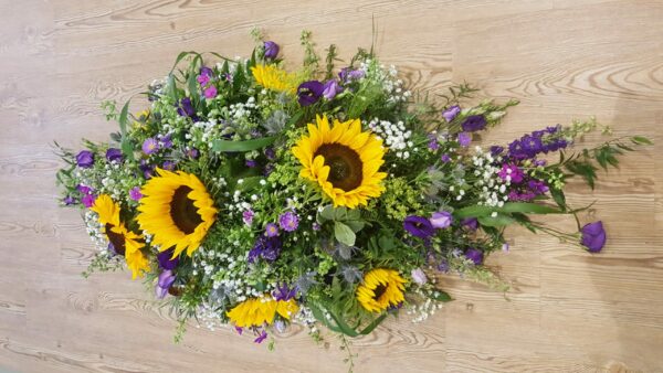 Sunflowers and other flowers in a bouquet