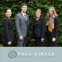 4 Full circle workers