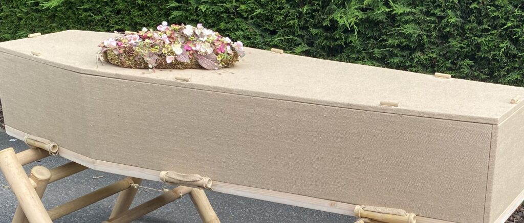 Jute coffin